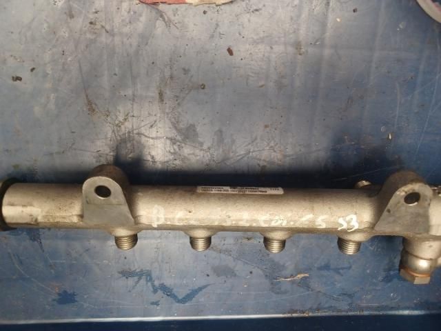 bontott MERCEDES-BENZ B-CLASS Közösnyomócső