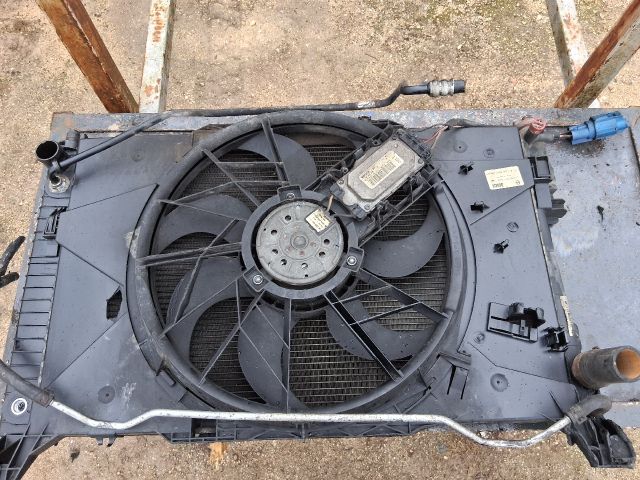 bontott MERCEDES-BENZ B-CLASS Vízhűtő Radiátor (Klímás)