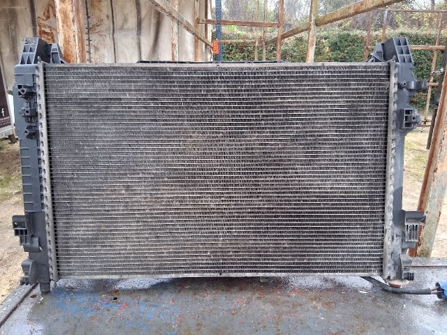 bontott MERCEDES-BENZ B-CLASS Vízhűtő Radiátor (Klímás)