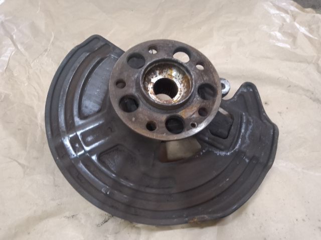 bontott MERCEDES-BENZ B-CLASS Jobb első Csonkállvány Kerékaggyal