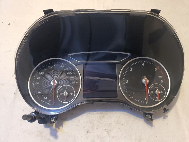 bontott MERCEDES-BENZ B-CLASS Kilométeróra