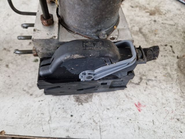 bontott MERCEDES-BENZ B-CLASS ABS Kocka