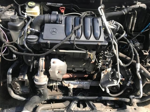 bontott MERCEDES-BENZ B-CLASS Motor (Fűzött blokk hengerfejjel)