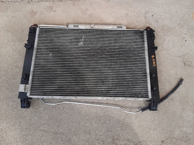 bontott MERCEDES-BENZ B-CLASS Vízhűtő Radiátor (Klímás)