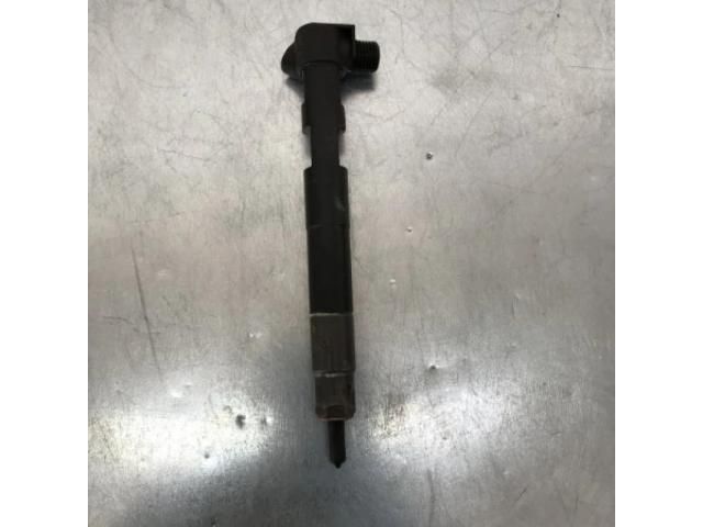 bontott MERCEDES-BENZ B-CLASS Porlasztó (1 db)