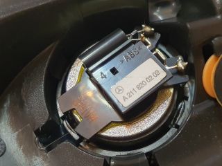 bontott MERCEDES-BENZ B-CLASS Bal A Oszlop Hangszóró Burkolat