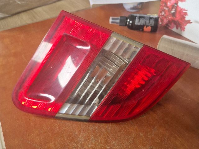 bontott MERCEDES-BENZ B-CLASS Bal Belső Hátsó Lámpa