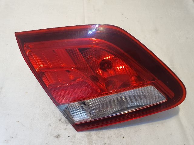 bontott MERCEDES-BENZ B-CLASS Bal Belső Hátsó Lámpa