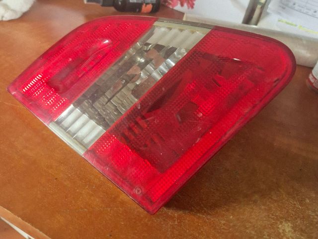 bontott MERCEDES-BENZ B-CLASS Bal Belső Hátsó Lámpa