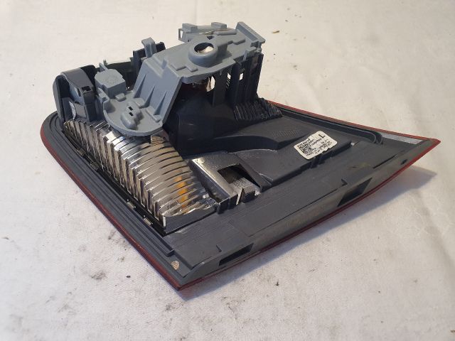 bontott MERCEDES-BENZ B-CLASS Bal Belső Hátsó Lámpa