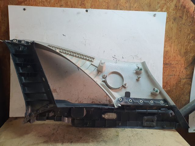 bontott MERCEDES-BENZ B-CLASS Bal C Oszlop Burkolat