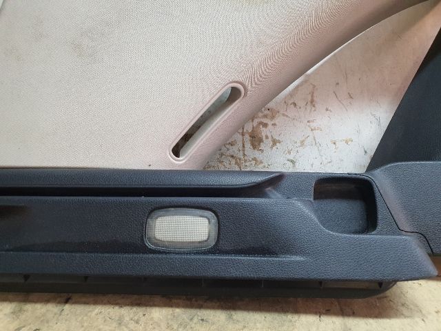 bontott MERCEDES-BENZ B-CLASS Bal C Oszlop Burkolat