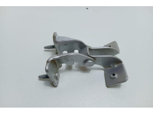 bontott MERCEDES-BENZ B-CLASS Bal Csomagtérajtó Ajtóhatároló