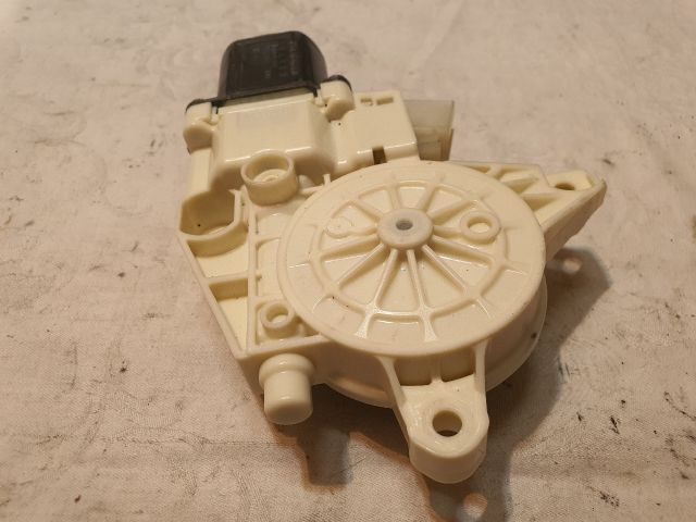 bontott MERCEDES-BENZ B-CLASS Bal első Ablakemelő Motor