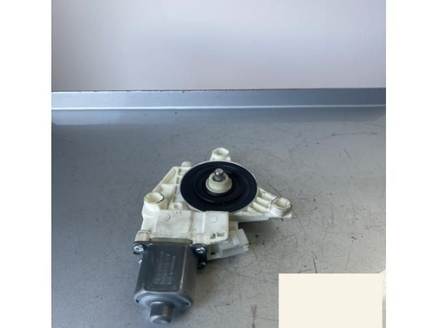 bontott MERCEDES-BENZ B-CLASS Bal első Ablakemelő Motor