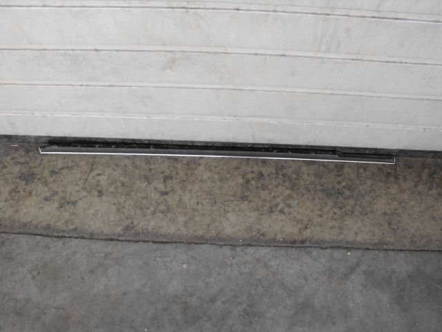 bontott MERCEDES-BENZ B-CLASS Bal első Ajtó Díszléc