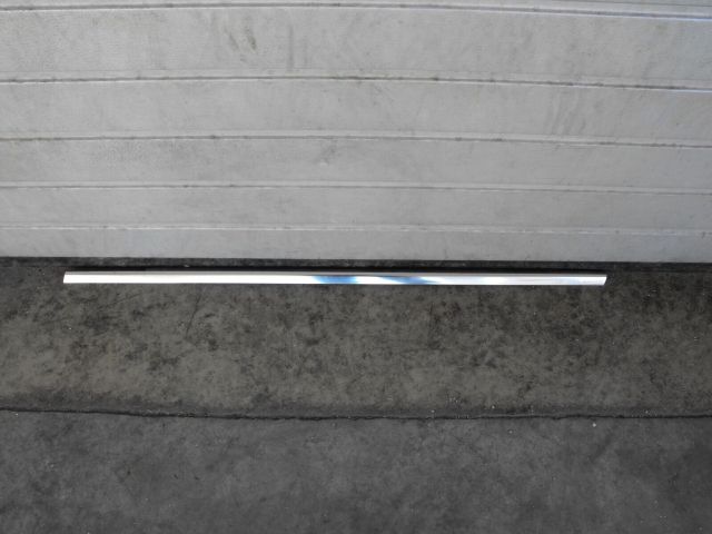 bontott MERCEDES-BENZ B-CLASS Bal első Ajtó Díszléc