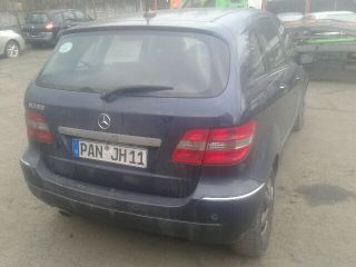 bontott MERCEDES-BENZ B-CLASS Bal első Ajtó (Részeivel)