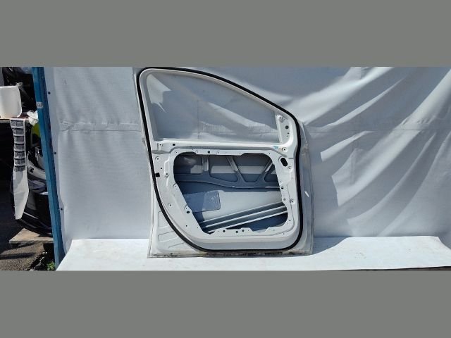 bontott MERCEDES-BENZ B-CLASS Bal első Ajtó (Üres lemez)