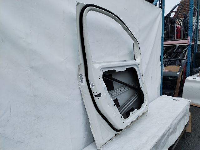 bontott MERCEDES-BENZ B-CLASS Bal első Ajtó (Üres lemez)