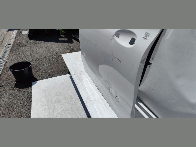 bontott MERCEDES-BENZ B-CLASS Bal első Ajtó (Üres lemez)