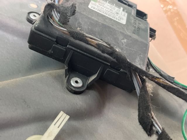 bontott MERCEDES-BENZ B-CLASS Bal első Ajtó Vezérlőegység