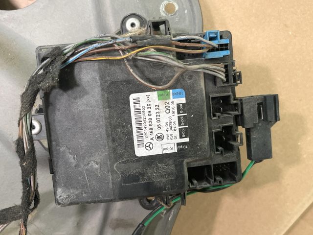 bontott MERCEDES-BENZ B-CLASS Bal első Ajtó Vezérlőegység