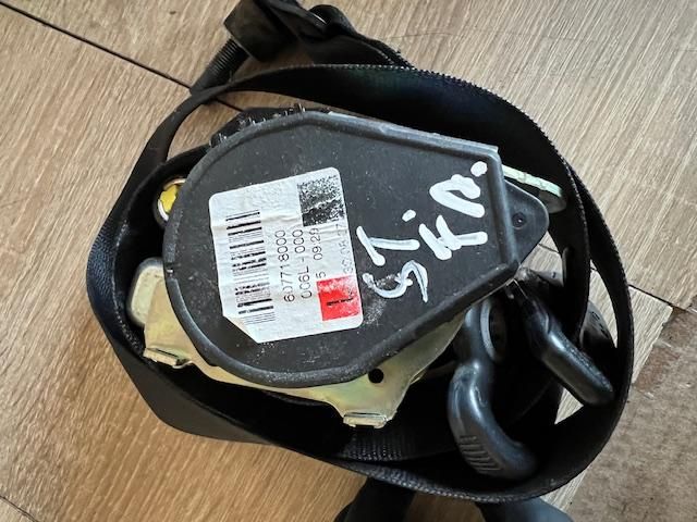 bontott MERCEDES-BENZ B-CLASS Bal első Biztonsági Öv