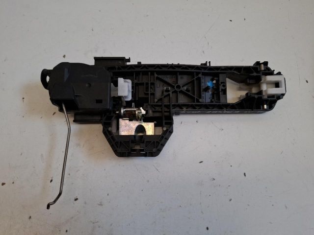 bontott MERCEDES-BENZ B-CLASS Bal első Külső Kilincsfészek