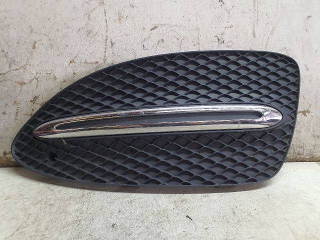 bontott MERCEDES-BENZ B-CLASS Bal első Lökhárító Vakborítás