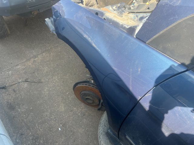 bontott MERCEDES-BENZ B-CLASS Bal első Sárvédő