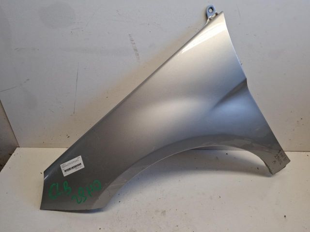 bontott MERCEDES-BENZ B-CLASS Bal első Sárvédő