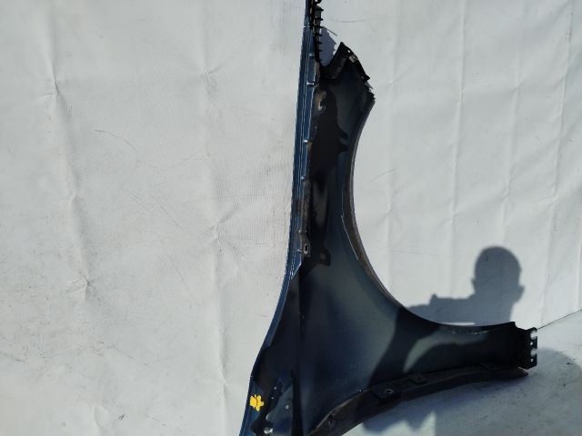 bontott MERCEDES-BENZ B-CLASS Bal első Sárvédő