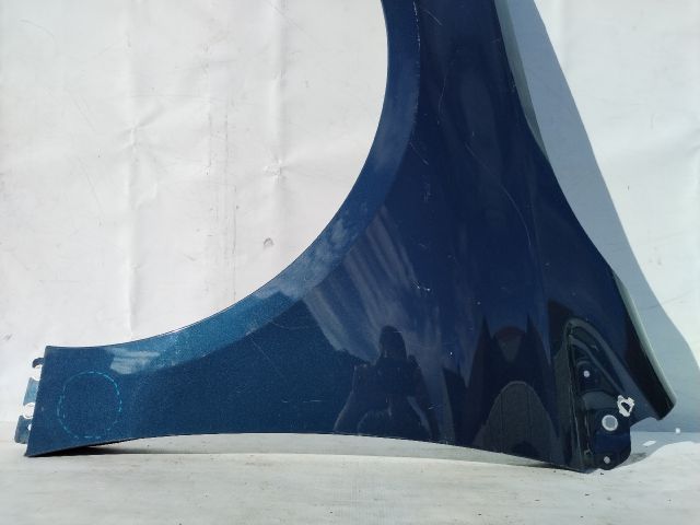 bontott MERCEDES-BENZ B-CLASS Bal első Sárvédő