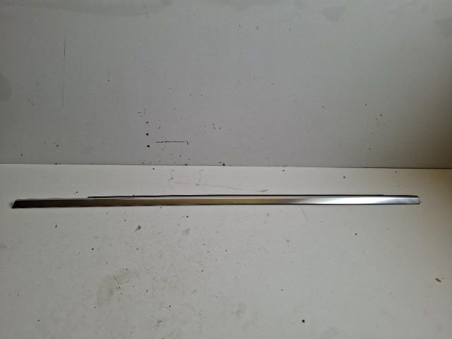 bontott MERCEDES-BENZ B-CLASS Bal első Vízlehúzó Gumicsík