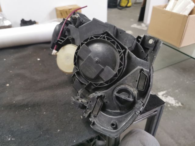 bontott MERCEDES-BENZ B-CLASS Bal Fényszóró