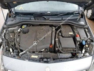 bontott MERCEDES-BENZ B-CLASS Bal hátsó Ablak