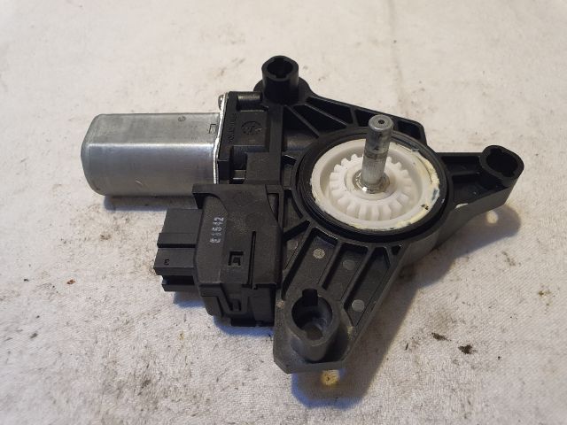 bontott MERCEDES-BENZ B-CLASS Bal hátsó Ablakemelő Motor