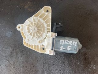 bontott MERCEDES-BENZ B-CLASS Bal hátsó Ablakemelő Motor