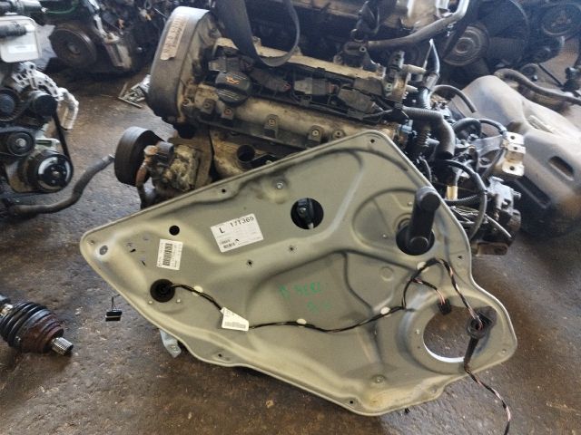 bontott MERCEDES-BENZ B-CLASS Bal hátsó Ablakemelő Szerkezet (Mechanikus)