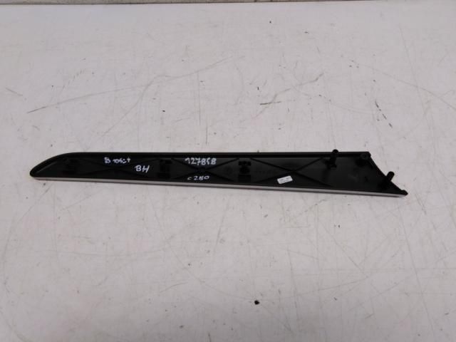 bontott MERCEDES-BENZ B-CLASS Bal hátsó Ajtó Kárpit Díszléc