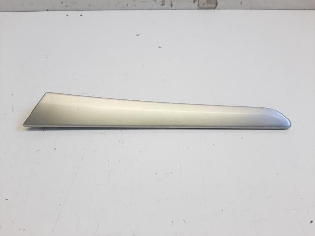 bontott MERCEDES-BENZ B-CLASS Bal hátsó Ajtó Kárpit Díszléc