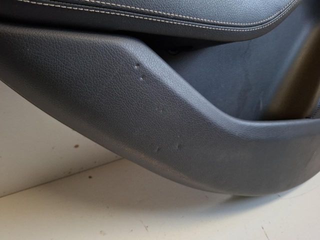 bontott MERCEDES-BENZ B-CLASS Bal hátsó Ajtó Kárpit