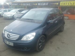 bontott MERCEDES-BENZ B-CLASS Bal hátsó Ajtó (Részeivel)