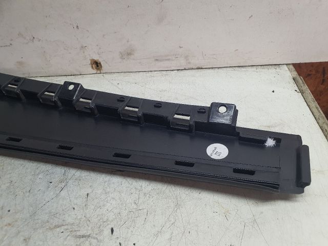 bontott MERCEDES-BENZ B-CLASS Bal hátsó Ajtókeret Burkolat