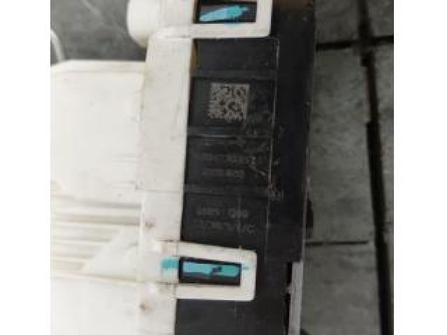 bontott MERCEDES-BENZ B-CLASS Bal hátsó Ajtózár