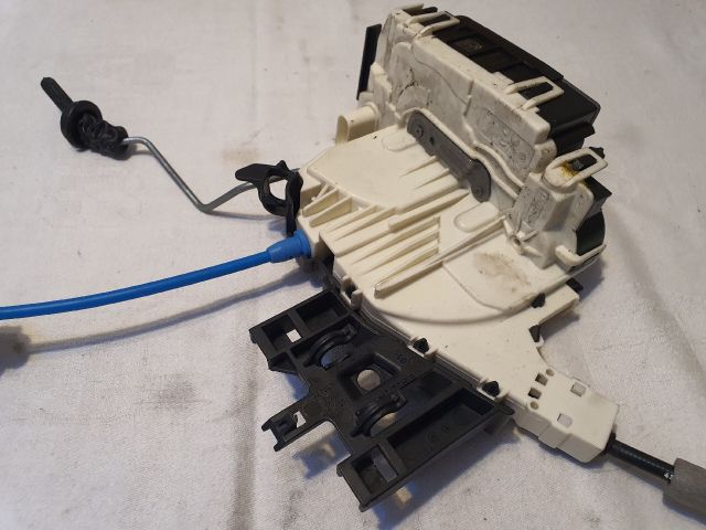 bontott MERCEDES-BENZ B-CLASS Bal hátsó Ajtózár