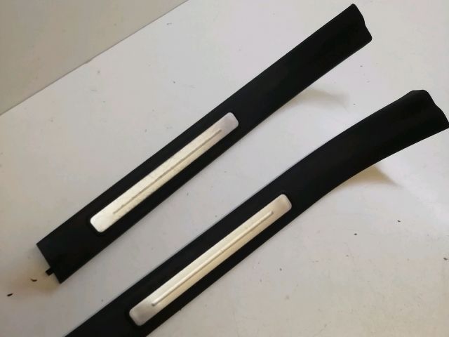 bontott MERCEDES-BENZ B-CLASS Bal hátsó Küszöb Díszléc