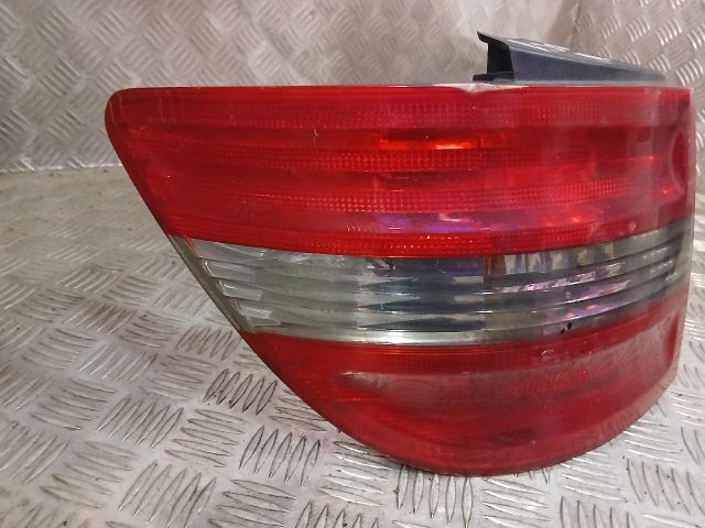bontott MERCEDES-BENZ B-CLASS Bal Hátsó Lámpa