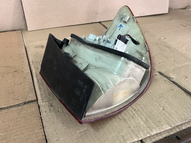 bontott MERCEDES-BENZ B-CLASS Bal Hátsó Lámpa